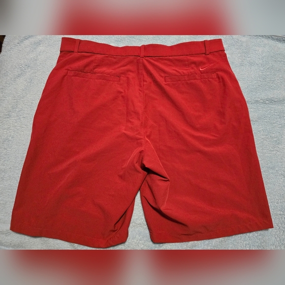 Nike Red Flat Front Tailored Shorts for golf - Picture 2 of 11